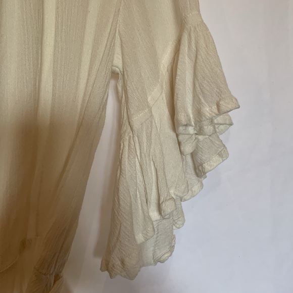 O’Neil cream wrap blouse with tie - Picture 5 of 5